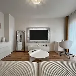 Apartment Appart' Cosy - Loggia & Balcon - Lit Queen Size