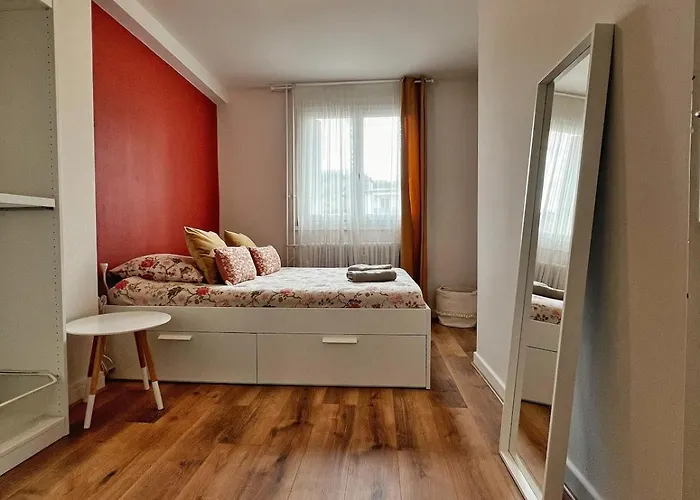 Appart' Cosy - Loggia & Balcon - Lit Queen Size Apartament Aurillac