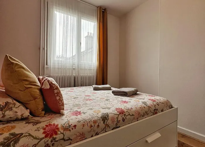 Appart' Cosy - Loggia & Balcon - Lit Queen Size Apartament Aurillac